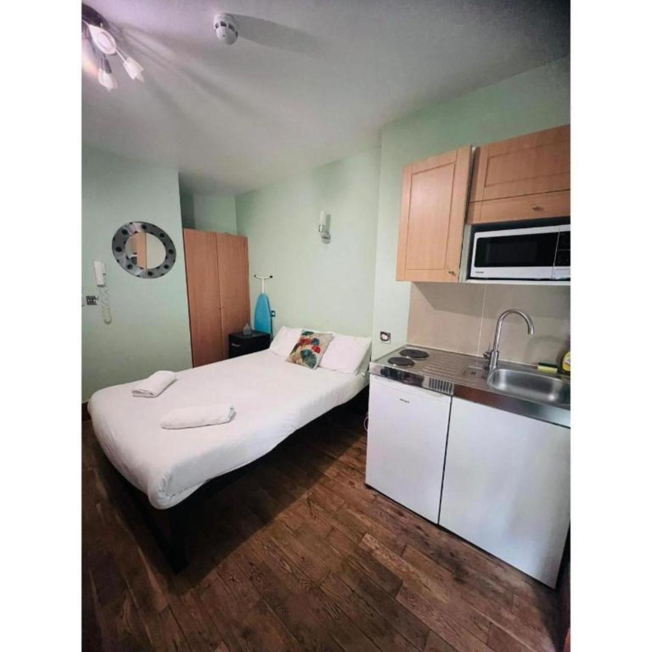 G3- Great Studio For 2 With Patio Near Hyde Park London Bagian luar foto